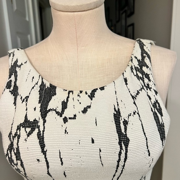 DESIGN LAB  & Lord and Taylor marbling effect sleeves skater dress - Picture 3 of 13